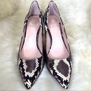 Vince Camuto VC-Harty Pumps - 9M